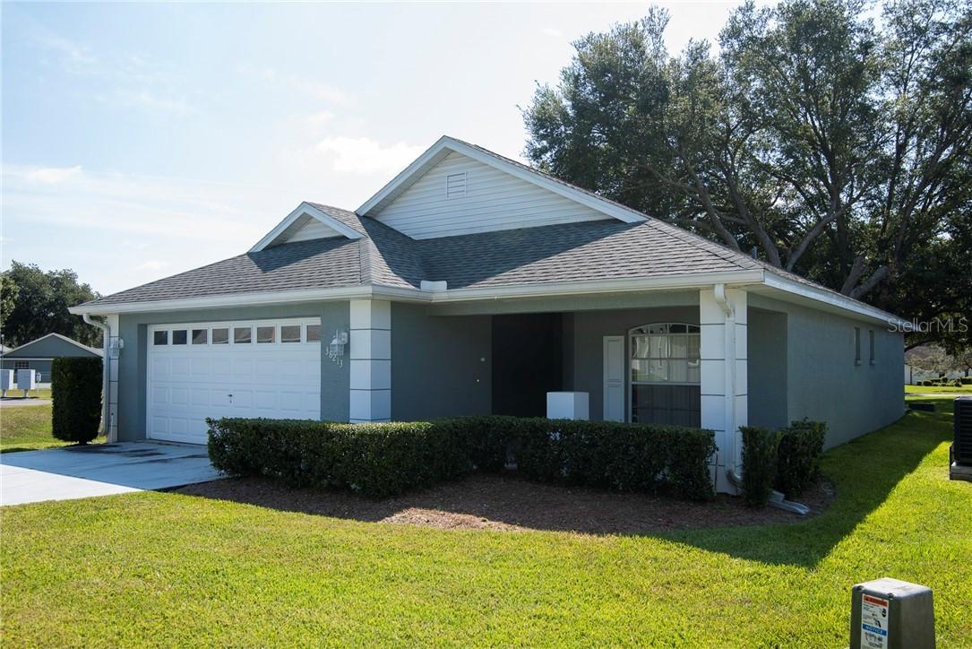 38213 Eucalyptus Dr., Zephyrhills, FL 33542