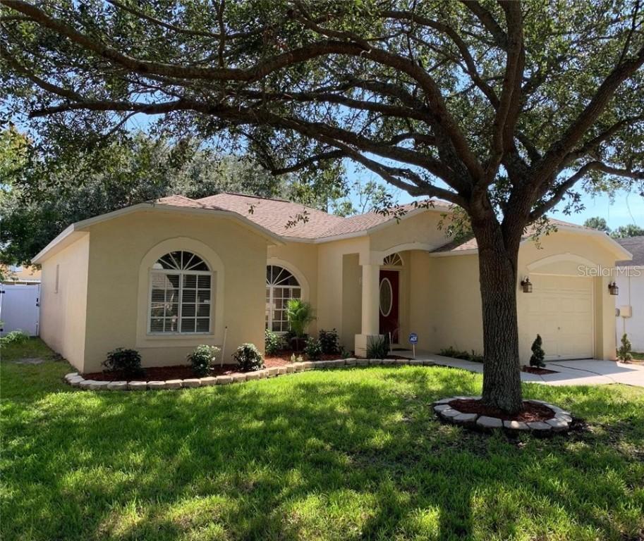 1437 Mohrlake Dr., Brandon, FL 33511