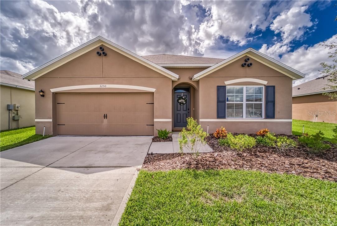3250 Bayou Bay Dr., Lakeland, FL 33811