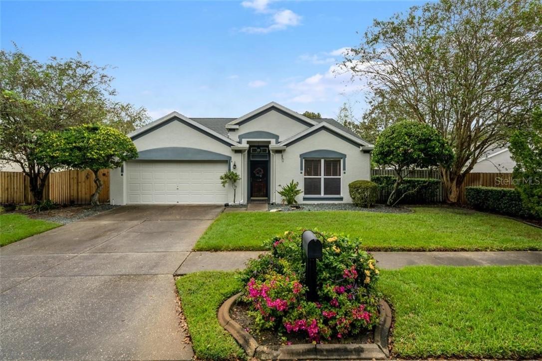 26925 Haverhill Dr., Lutz, FL 33559