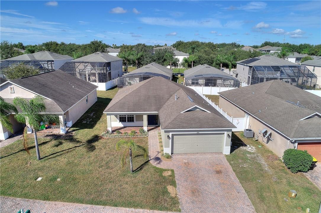 205 Knightsbridge Cir., Davenport, FL 33896