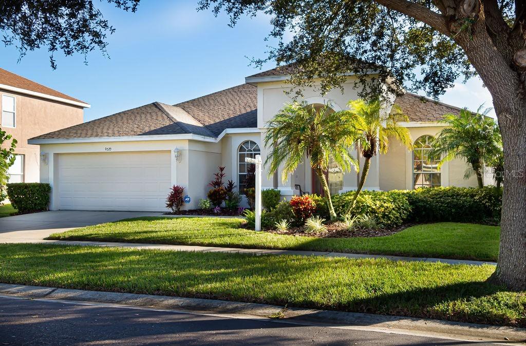 9020 Pinebreeze Dr., Riverview, FL 33578