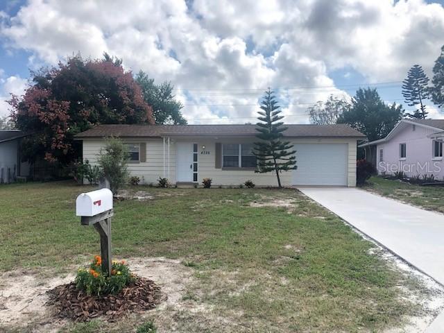 4326 Beacon Square Dr., Holiday, FL 34691