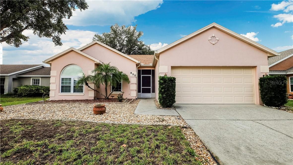 825 Berwick Dr., Davenport, FL 33897