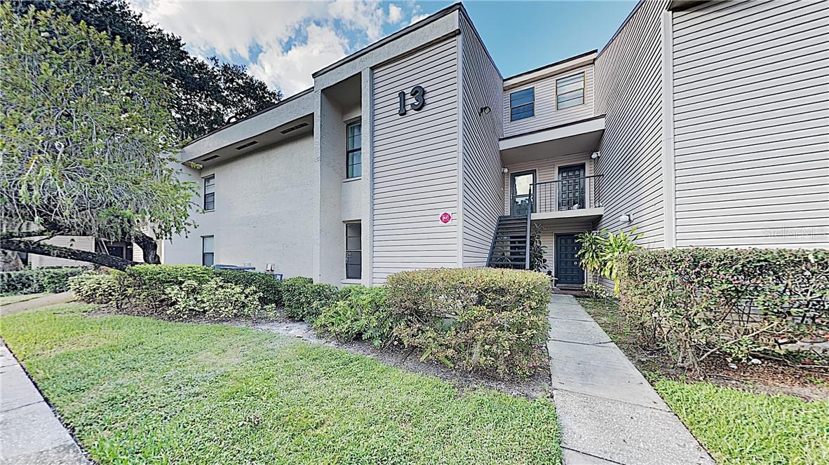 5136 Puritan Cir. #1302, Tampa, FL 33617