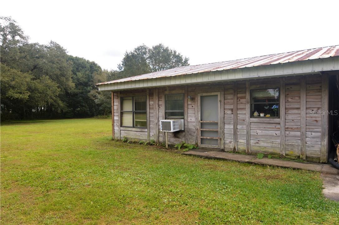 2040 Underwood Ln., Zephyrhills, FL 33540