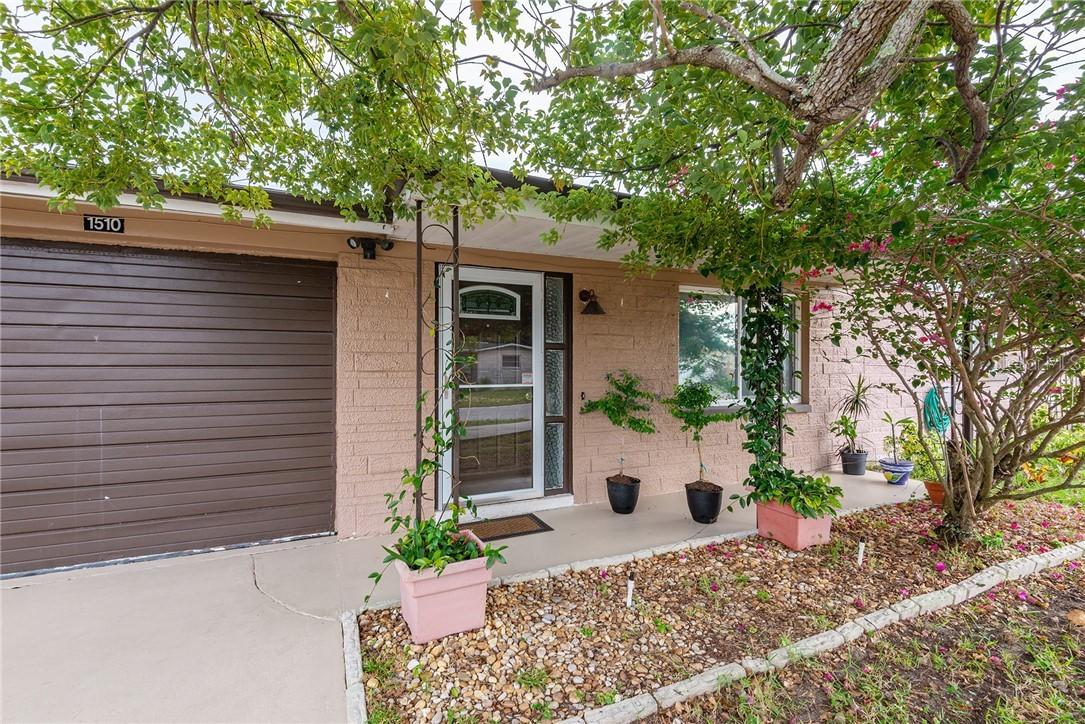 1510 Excalibur St., Holiday, FL 34690
