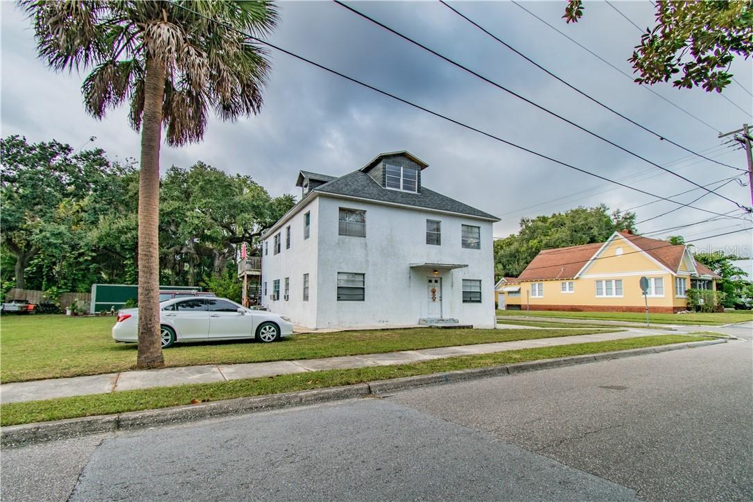 101 W Lemon St., Tarpon Springs, FL 34689