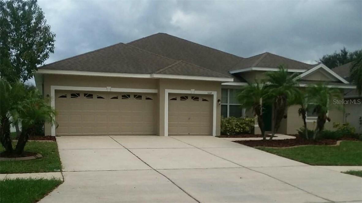 524 Cedar Waxwing Dr., Brandon, FL 33510