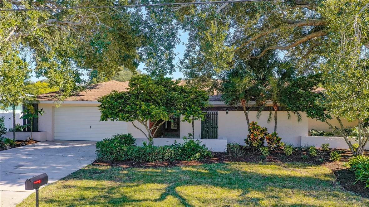 1637 Brookside Blvd., Largo, FL 33770