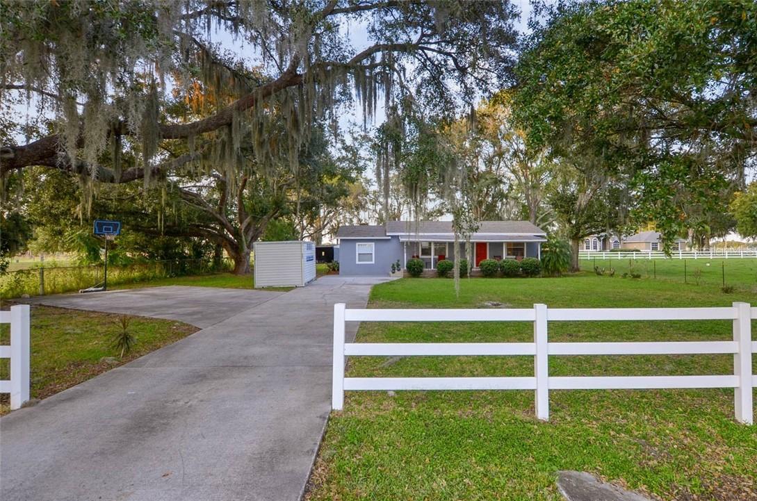 18430 Dorman Rd., Lithia, FL 33547