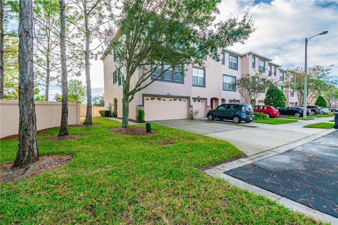 2402 Middleton Grove Dr., Brandon, FL 33511
