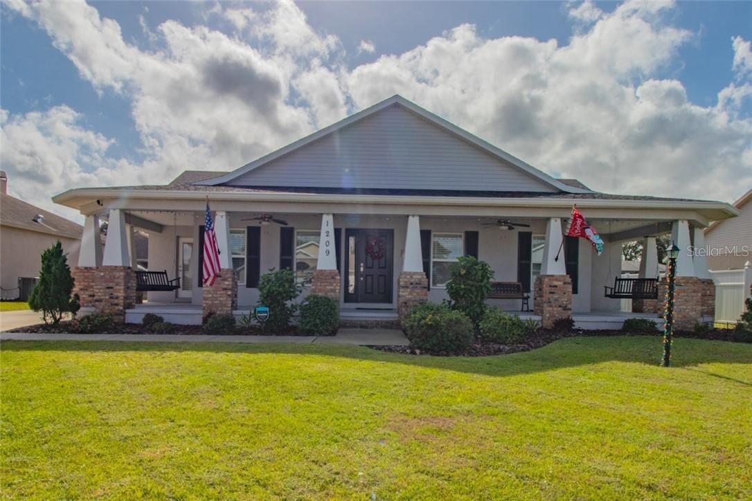 1209 Lavender Jewel Ct., Plant City, FL 33563