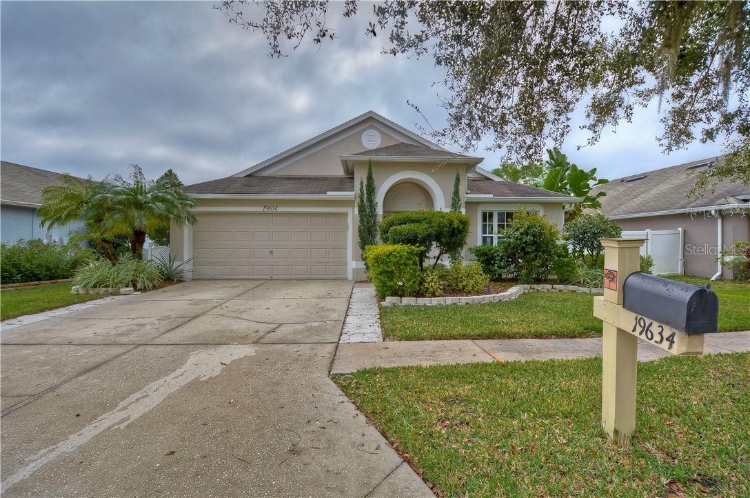 19634 Bellehurst Loop, Land O Lakes, FL 34638