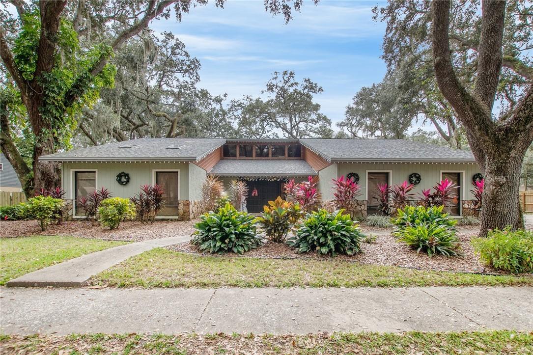 2501 High Oaks Ln., Lutz, FL 33559
