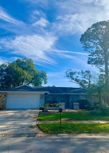 3541 Fairway Forest Dr., Palm Harbor, FL 34685