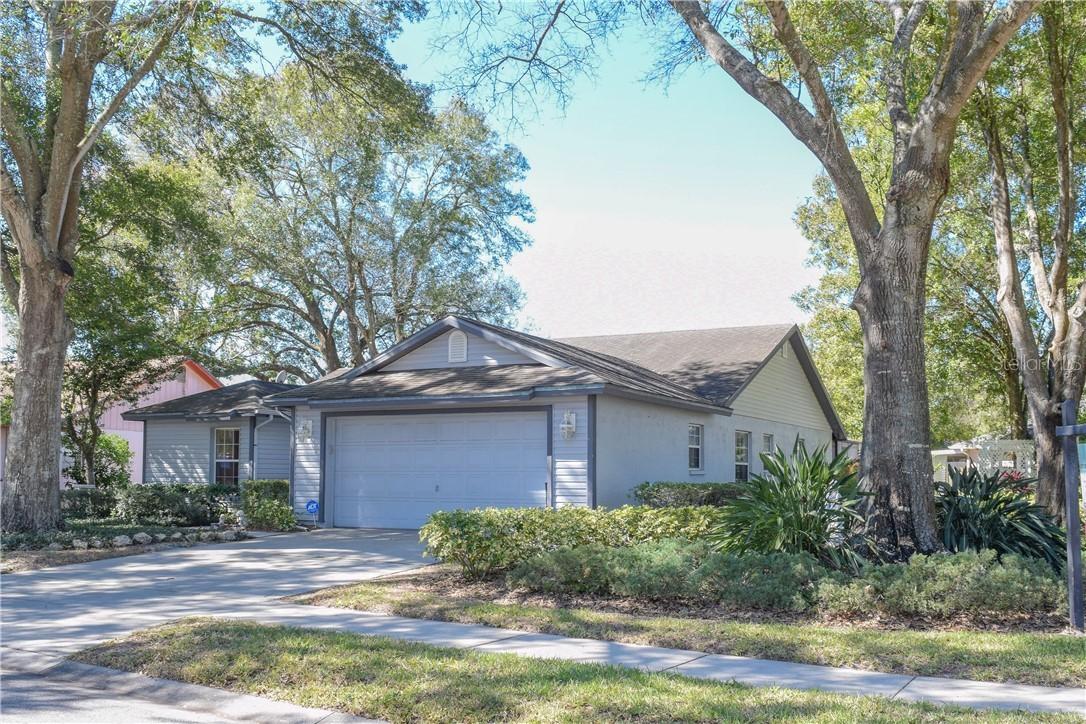1721 Spinning Wheel Dr., Lutz, FL 33559