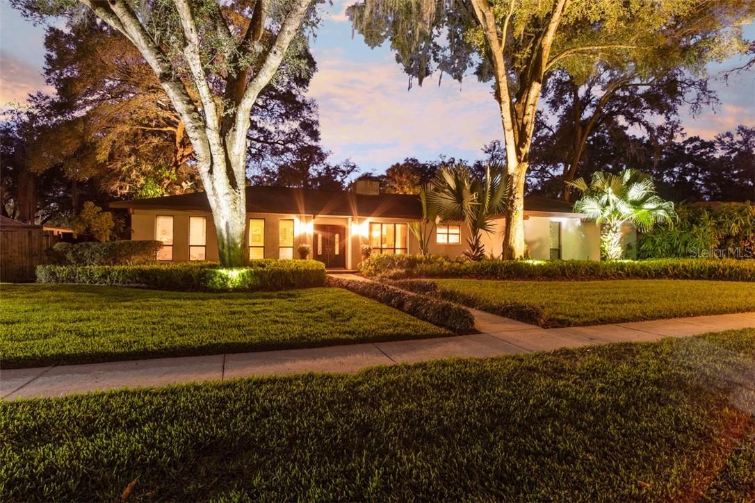 912 Oak Regency Ln., Brandon, FL 33511