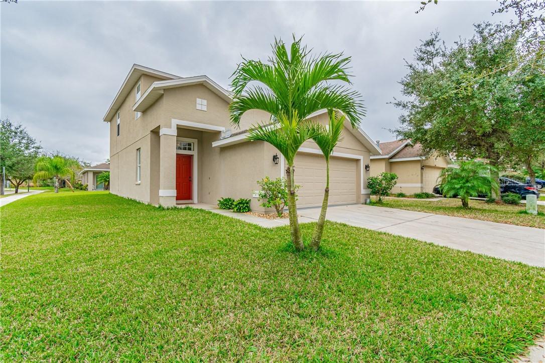 10414 Avelar Ridge Dr., Riverview, FL 33578
