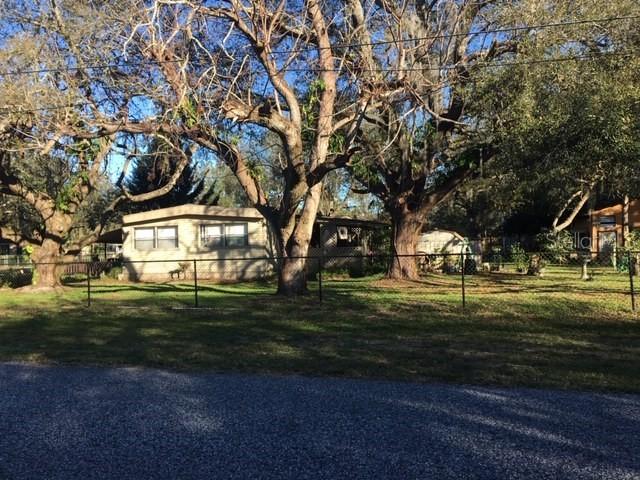 15101 N 19th St., Lutz, FL 33549