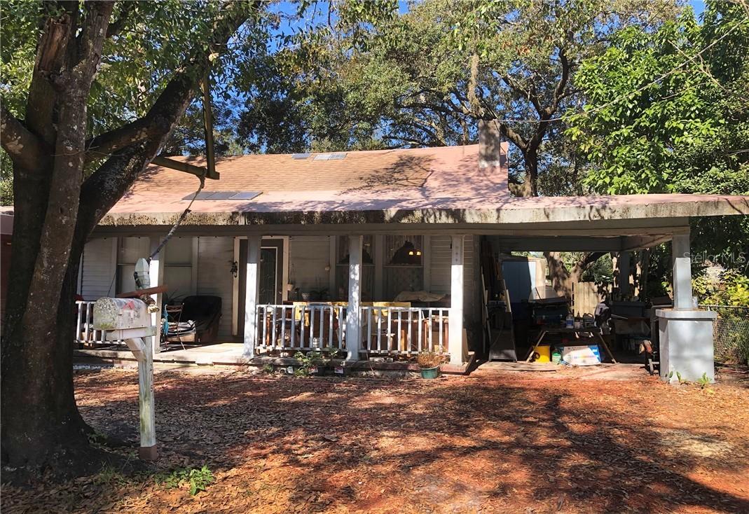 215 W Hiawatha St., Tampa, FL 33604