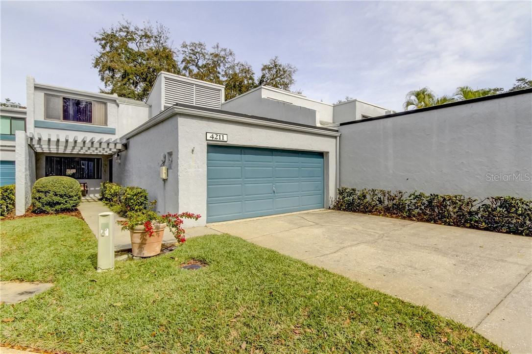 4211 Fairway Run, Tampa, FL 33618