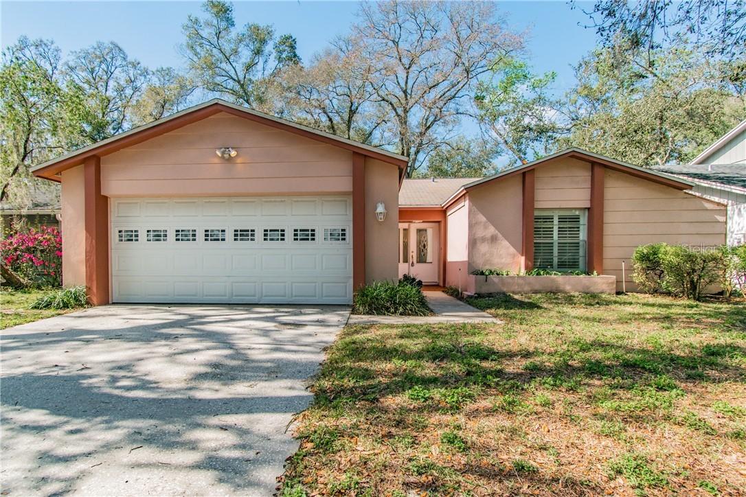 14704 Tall Tree Dr., Lutz, FL 33559