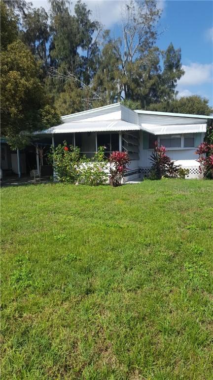 526 Domino Dr., Ruskin, FL 33570