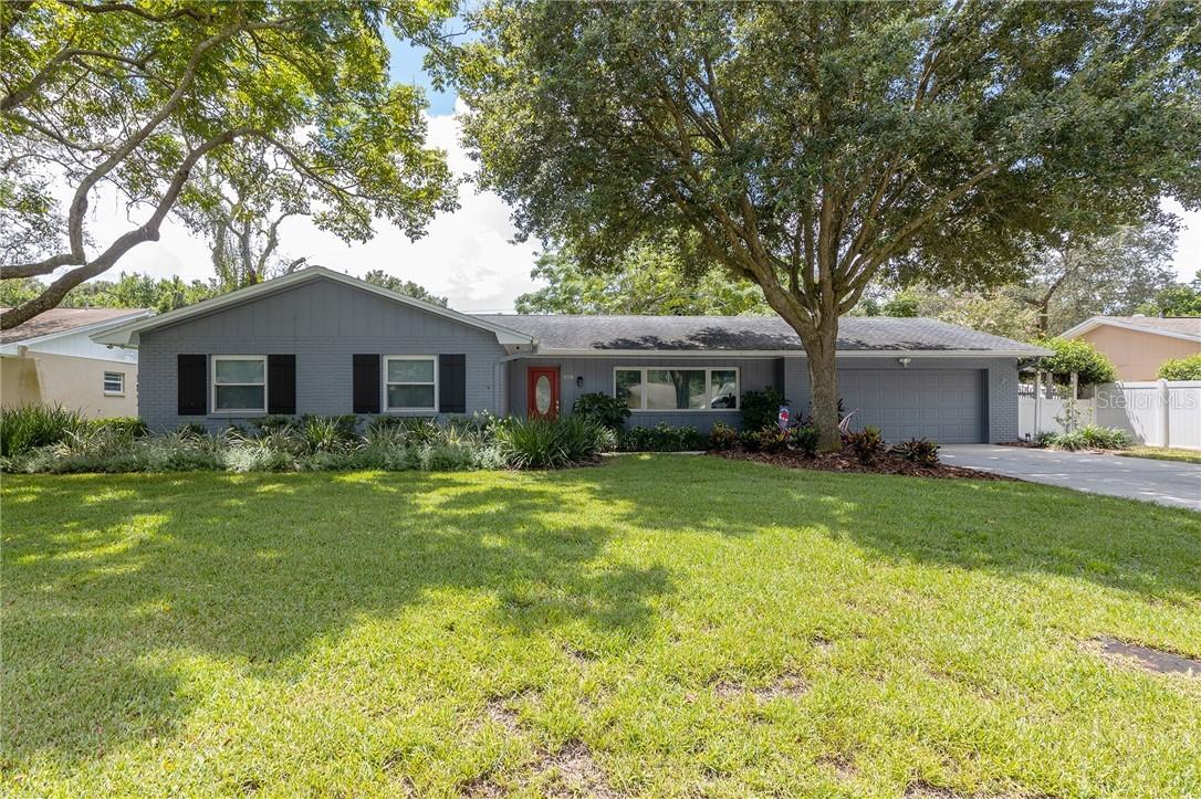 307 Ellen Way, Brandon, FL 33510