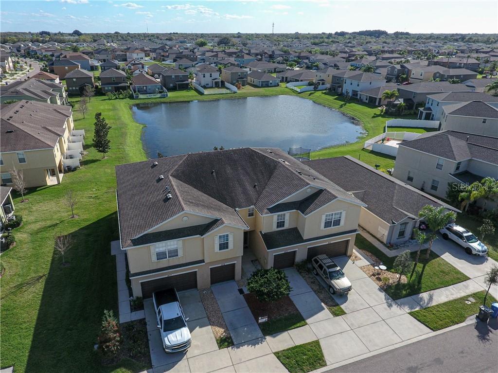 1975 Hawks View Dr. #1978, Ruskin, FL 33570