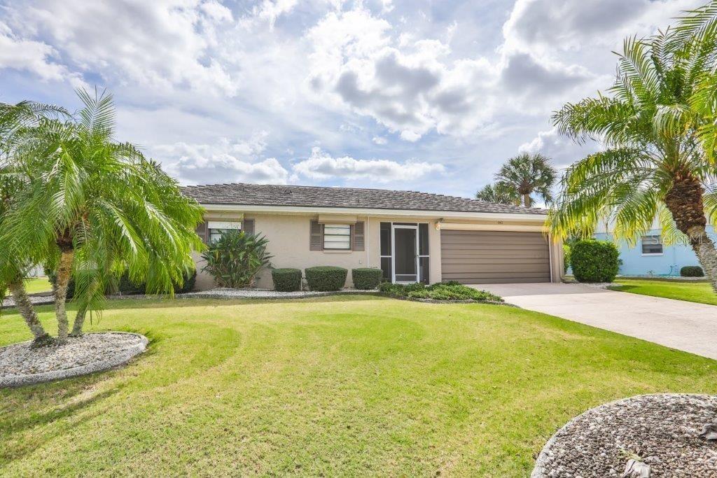 102 Wintersong Ln., Sun City Center, FL 33573