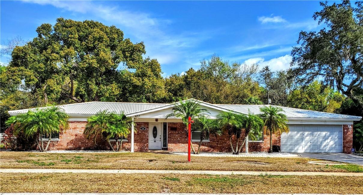 706 Village Pl., Brandon, FL 33511