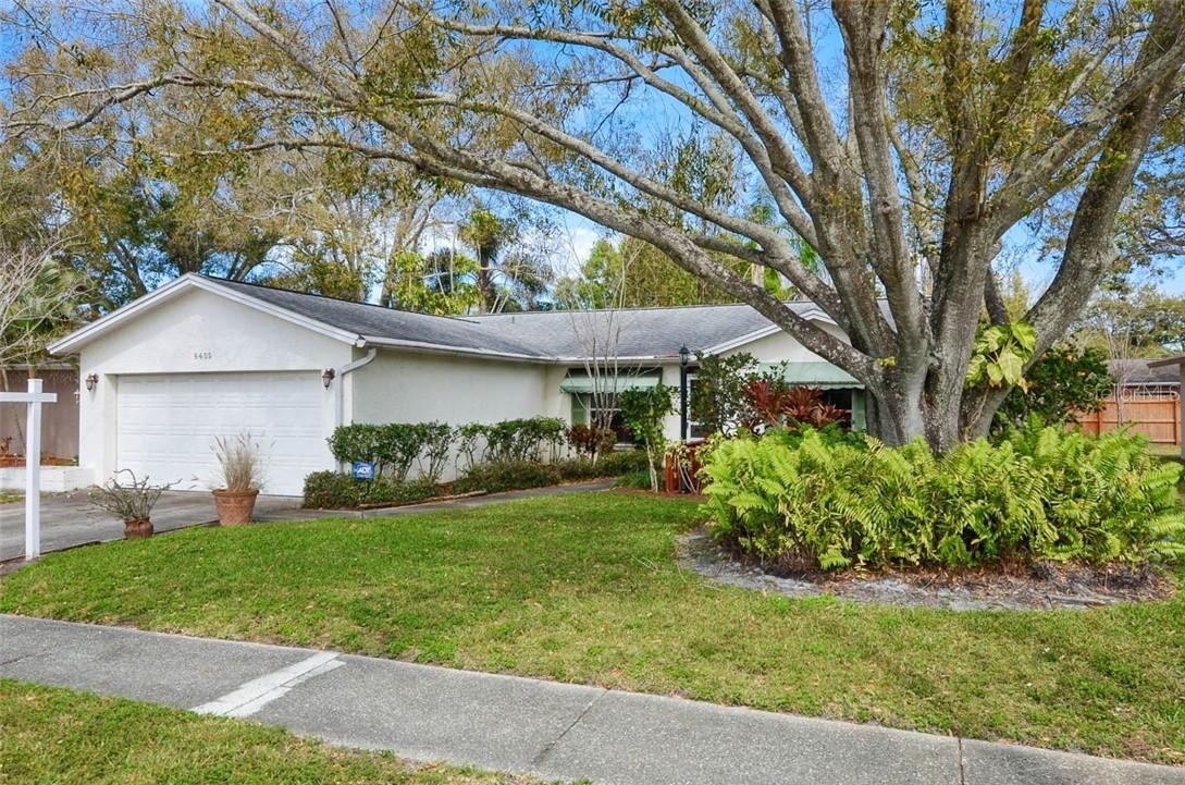 8459 121st Pl., Largo, FL 33773