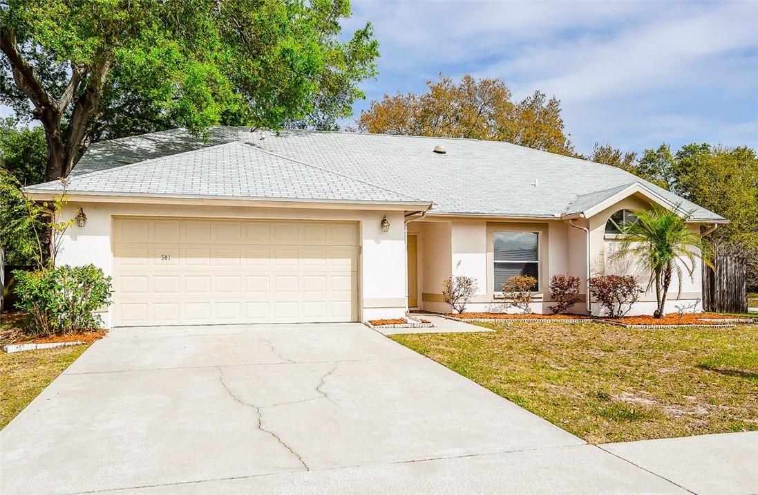 501 Rapid Falls Dr., Brandon, FL 33511