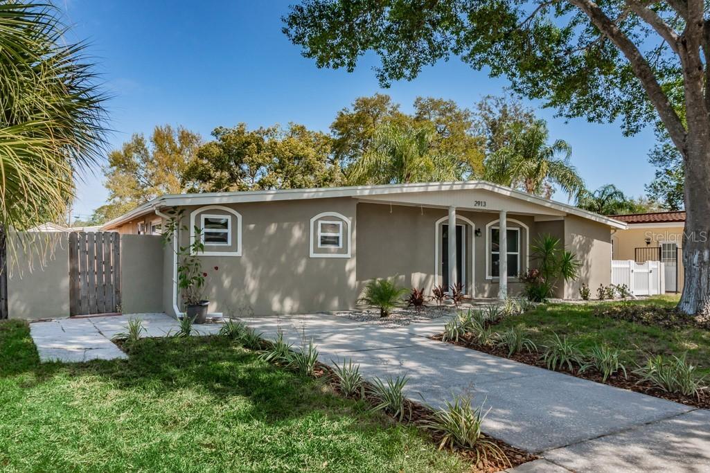 2913 W Winthrop Rd., Tampa, FL 33611