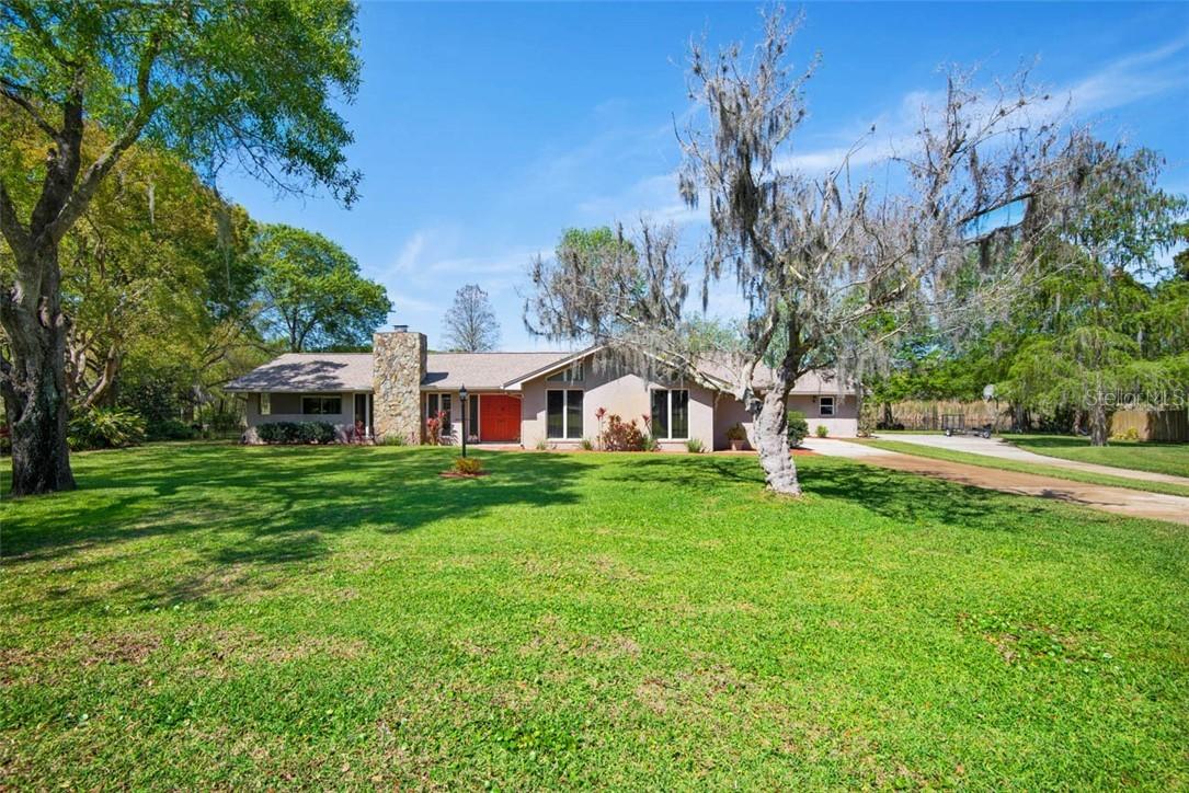 1711 Ryan Dr., Lutz, FL 33549