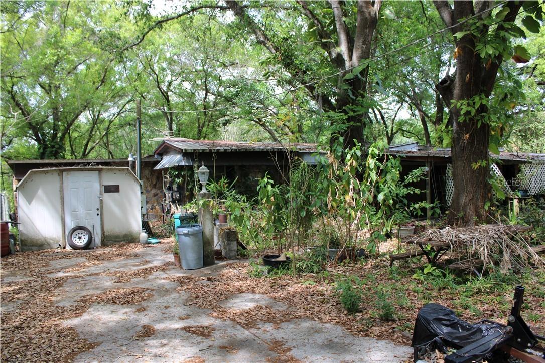 3142 Sydney Dover Rd., Dover, FL 33527