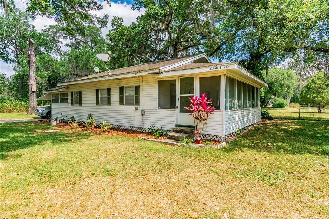 403 Marjory Dr., Valrico, FL 33594