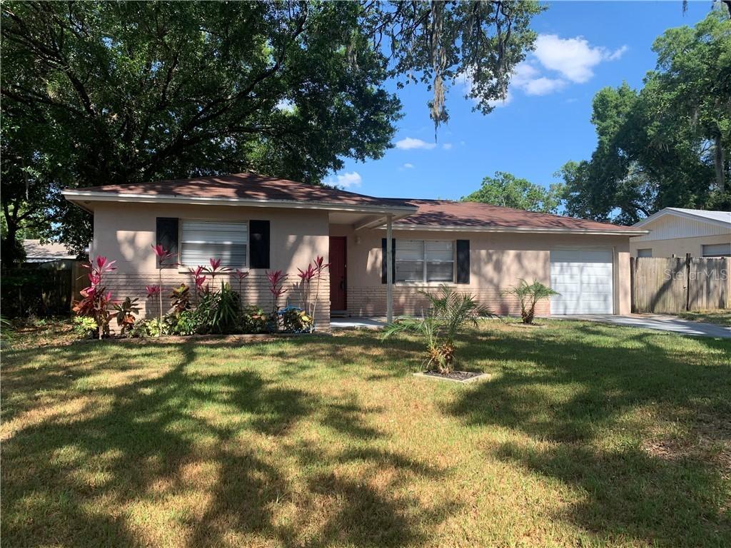 529 Robin Hill Cir., Brandon, FL 33510