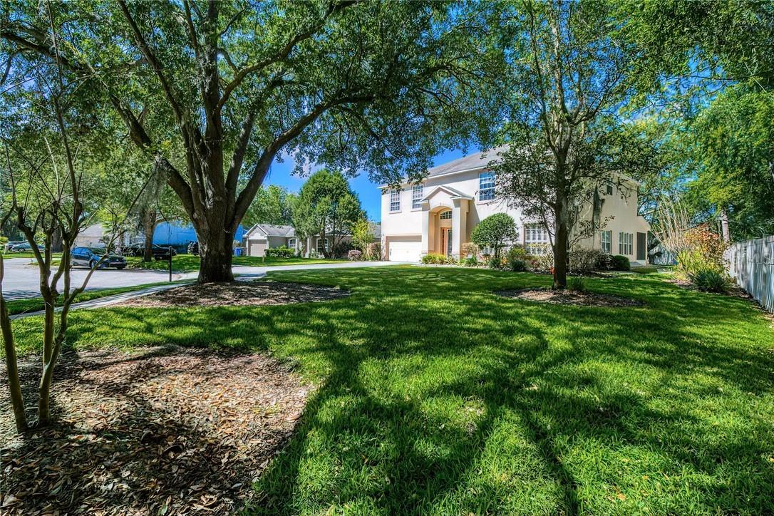 1546 Mccrea Dr., Lutz, FL 33549