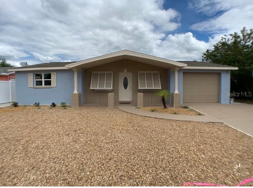 1050 Deal Ln., Holiday, FL 34691