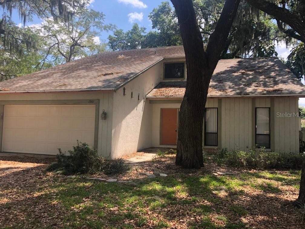 1901 Landside Dr., Valrico, FL 33594