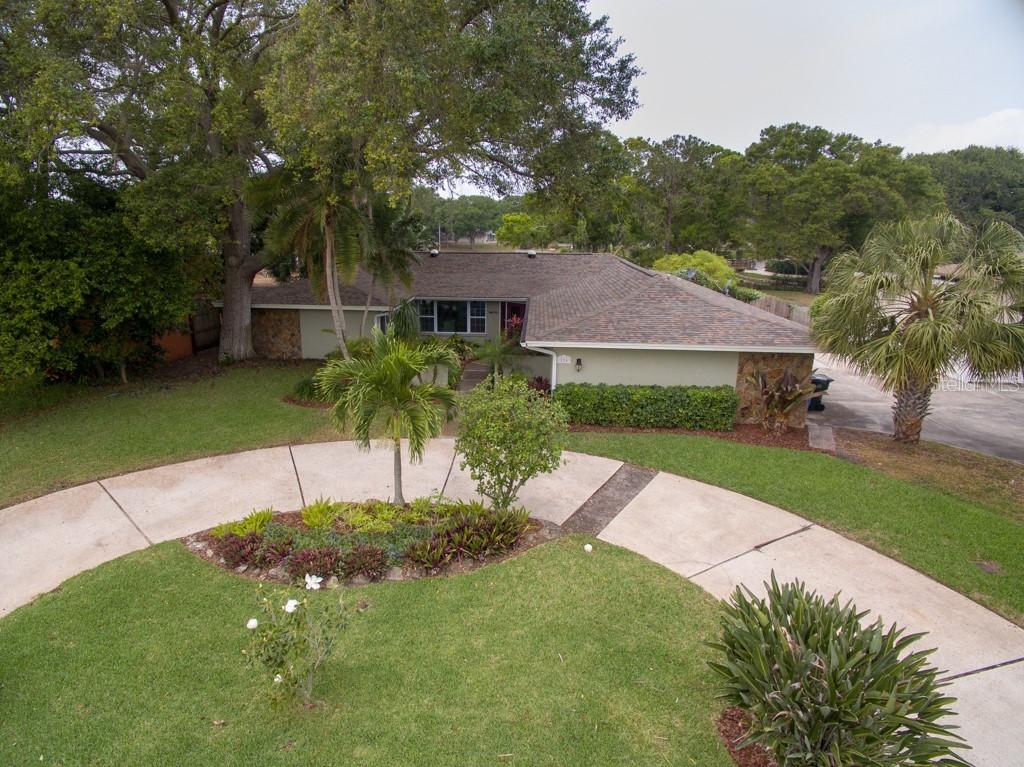 824 Seacrest Dr., Largo, FL 33771