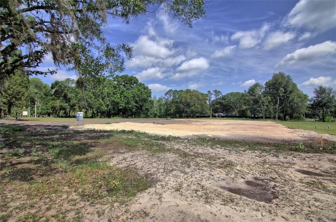 17301 Simmons Rd., Lutz, FL 33548