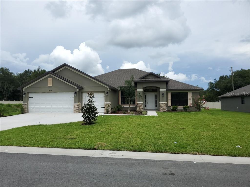 13198 Summerfield Way, Dade City, FL 33525