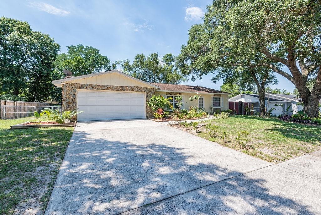 111 Mary Kay Ct., Brandon, FL 33511