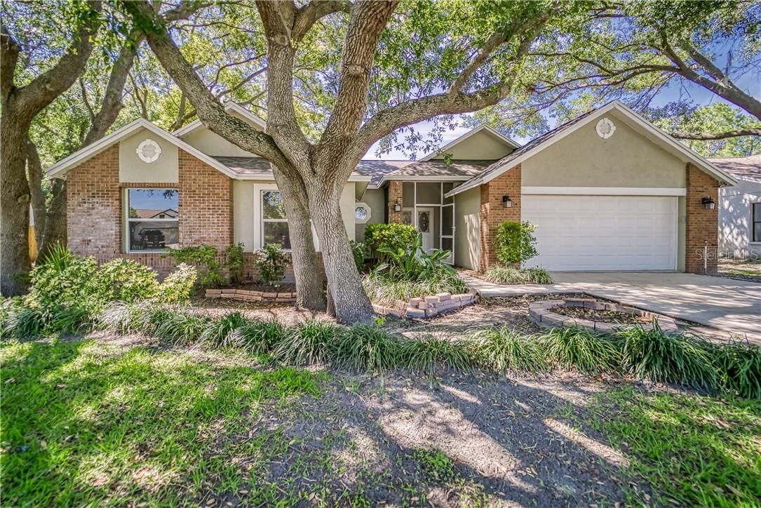 2214 Lake Bay Way, Brandon, FL 33511