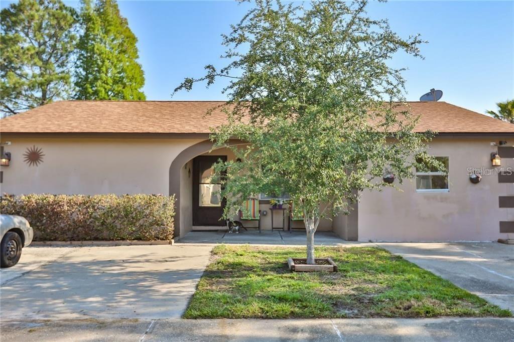 1036 Bridlewood Way, Brandon, FL 33511