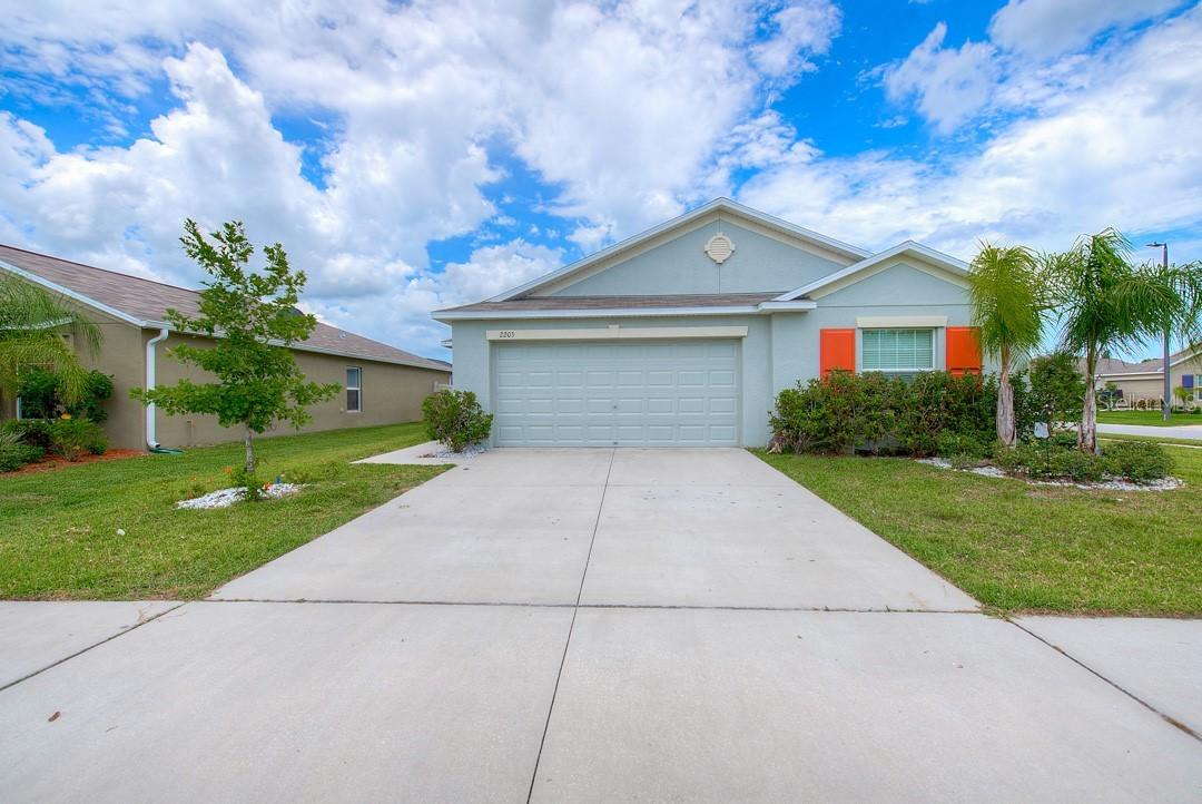 2203 4th St., Ruskin, FL 33570