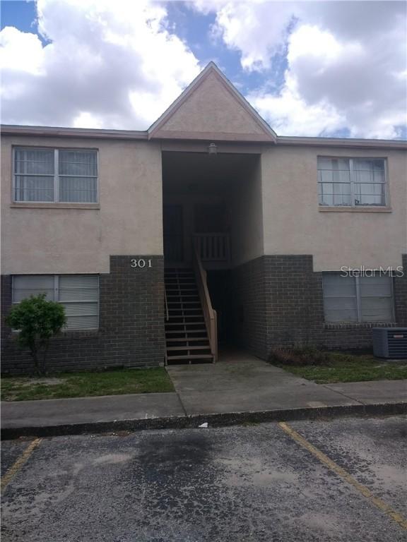 301 E Wellington Ct. #54, APT B, Tampa, FL 33604